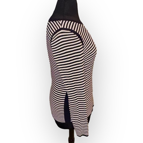 TALBOTS CREWNECK SWEATER - SCALLOP STRIPE Navy Women’s L - Picture 5 of 15